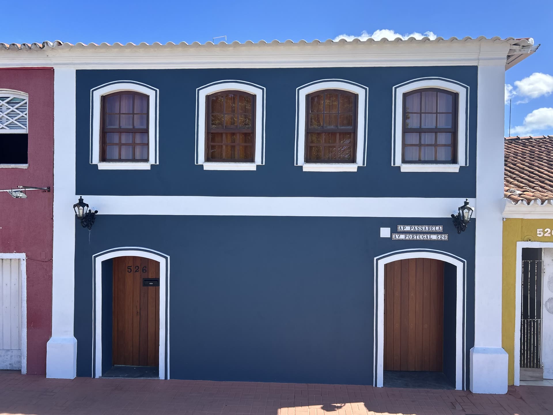 Fachada do AP Passarela na Avenida Portugal, 526, na Passarela da Cultura